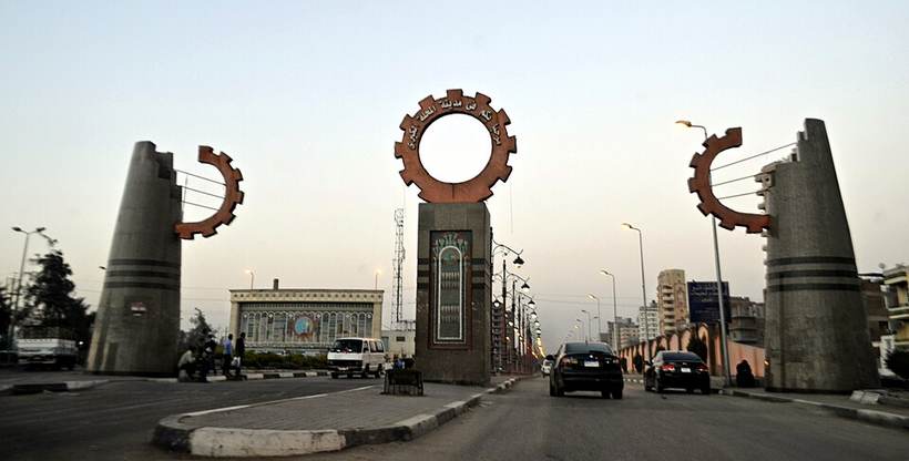 El Mahalla El Kobra gate