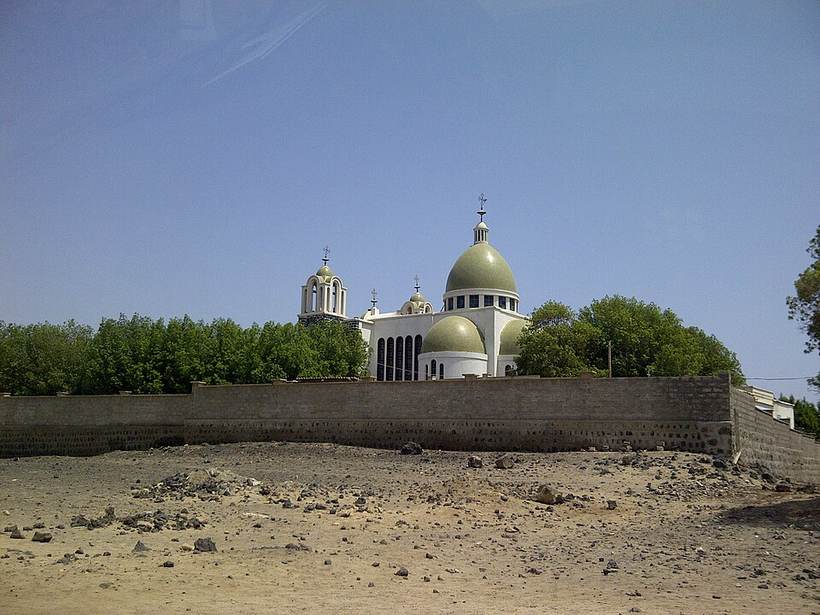 صورة كنيسة في عصب - panoramio