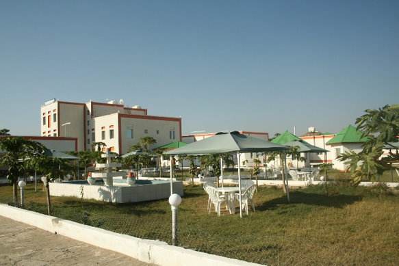 Rays Hotel in Borama