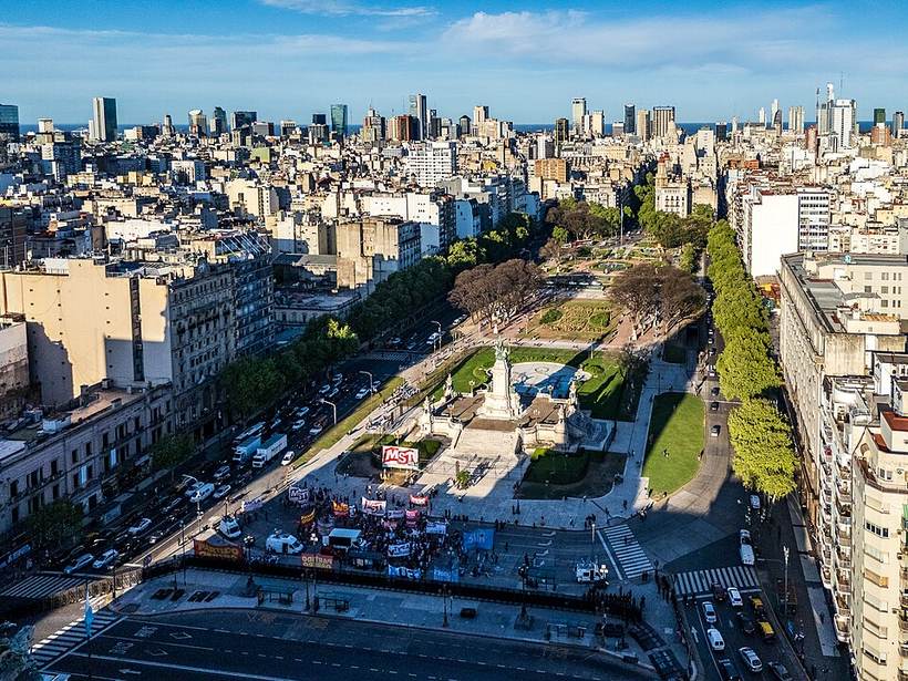 Vista aérea de la Plaza del Congreso 10