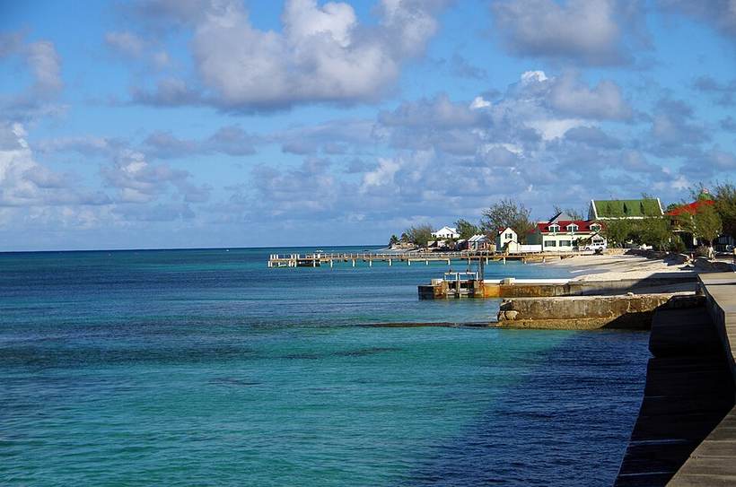 TC-grand-turk-cockburn-strand