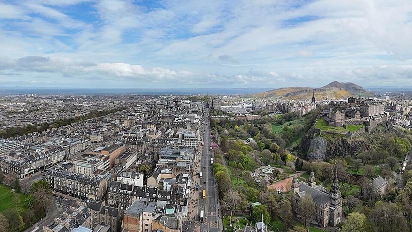 Edinburgh cityscapes - aerial - 2025-04-19 20