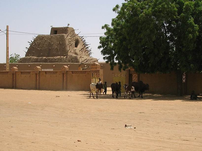 Tombeau dAskia in Gao by David Sessoms