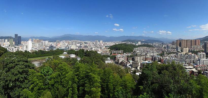 莲花山看龙岩 - Longyan City Viewed from Lotus Mountain - 2016.09 - panoramio