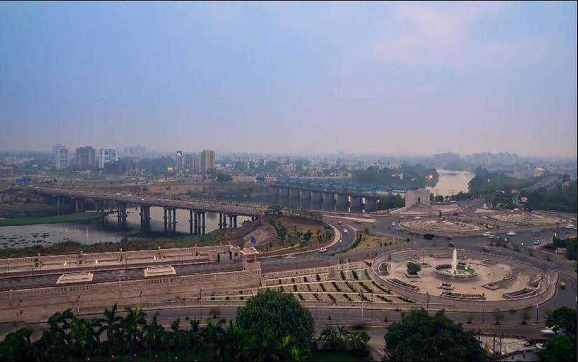 Gomti river in Downtown New Lucknow