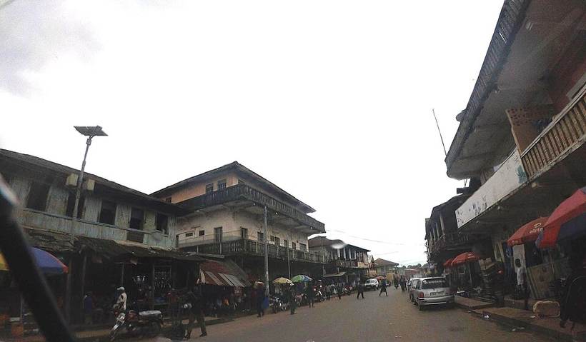 Makeni, Sierra Leone - Mapillary (PTorXQnlRBZ7KlI3olHDAw)