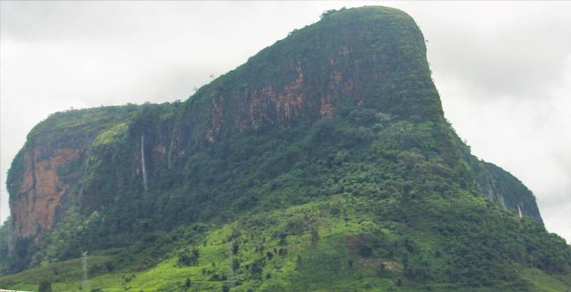 Mont Kakoulima1