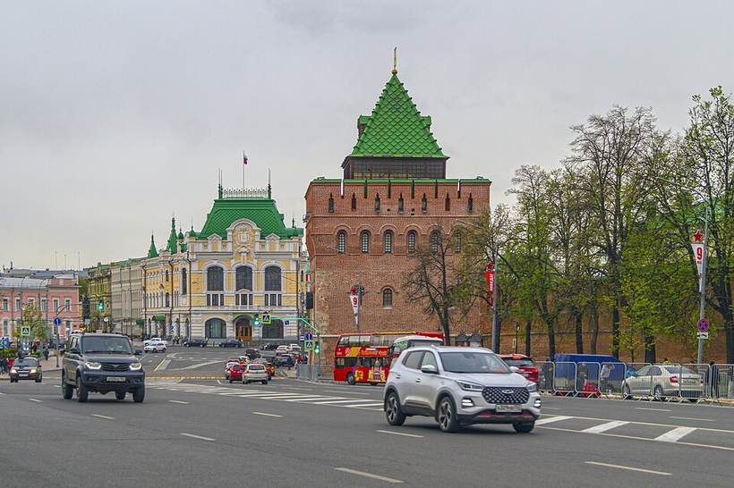 Nizhny Novgorod 2025-04-29 Minin and Pozharsky square 01