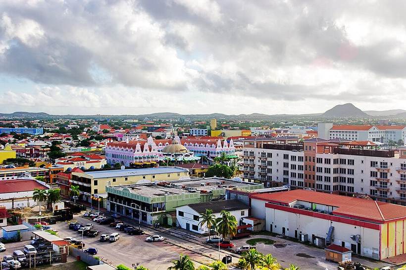ARUBA-oranjestad-hafen-1