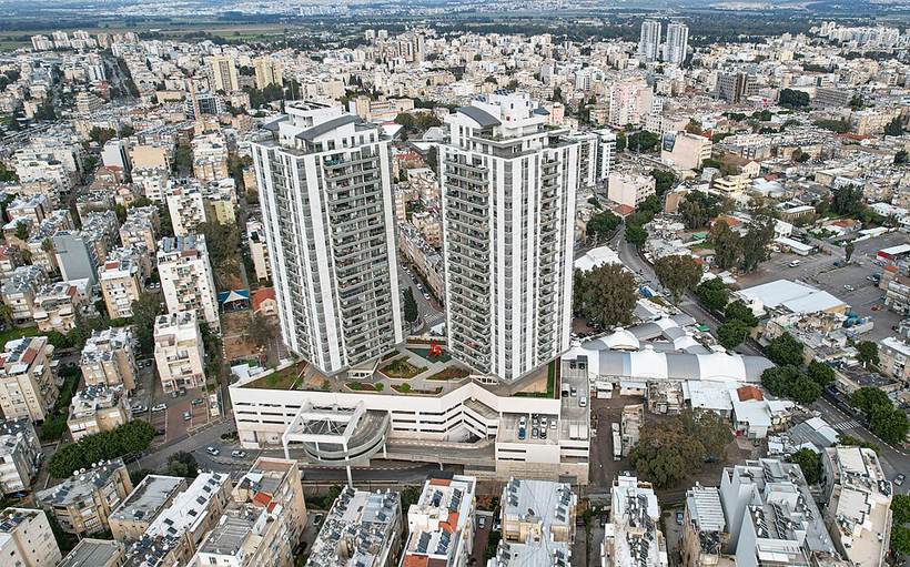 Market Towers Petah Tikva 01