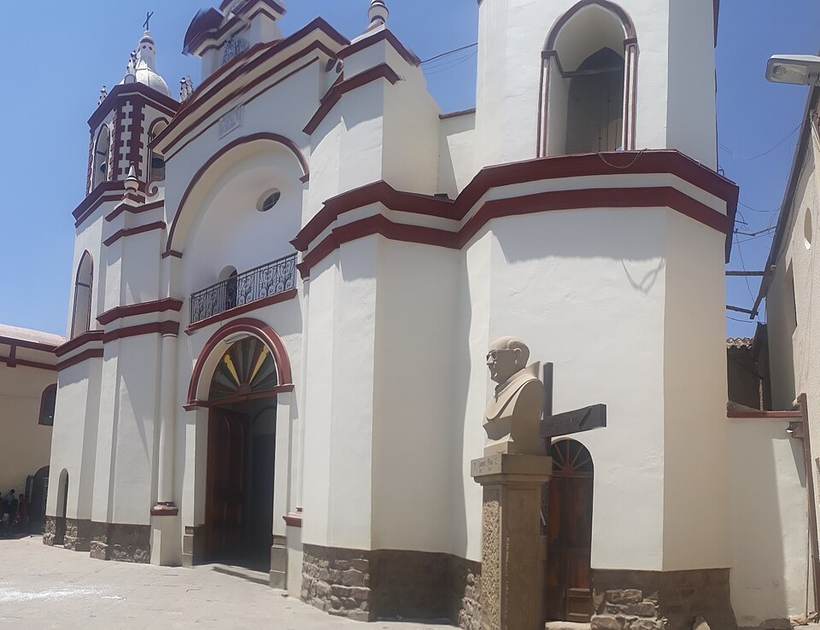 Templo de San Pedro en Sacaba SPS003