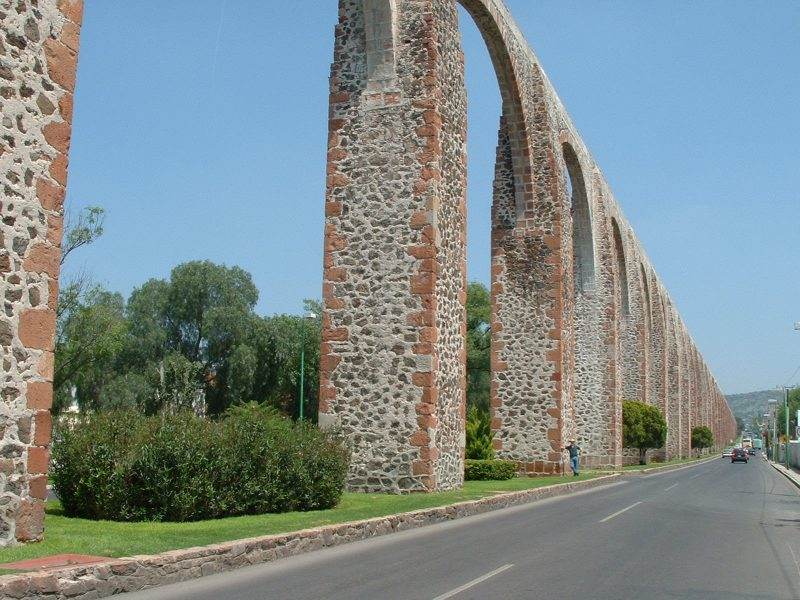 Acueducto qro
