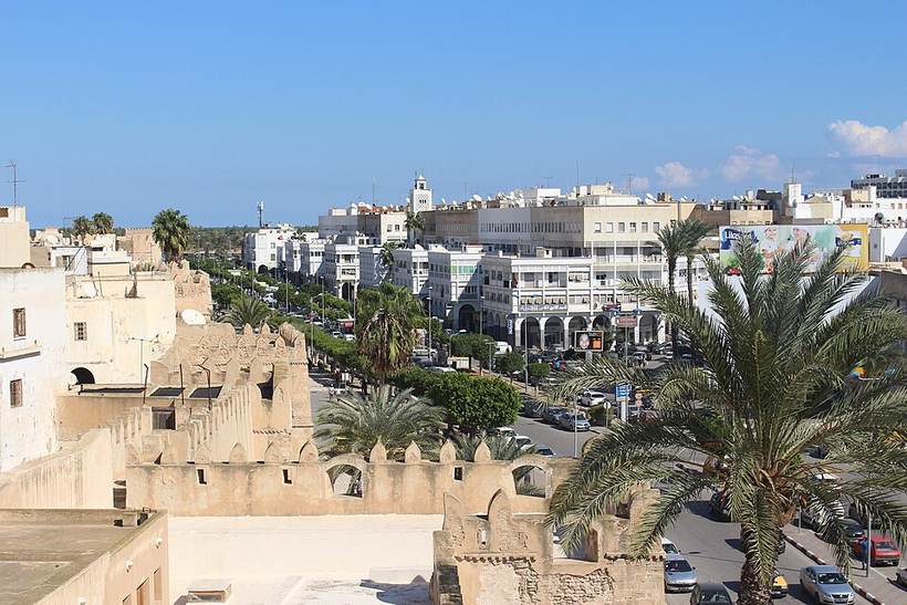 Murailles de sfax vue casbah sfax avenue ali balhaouane
