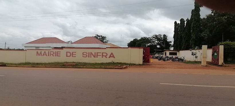 Image d'entrée de la mairie de Sinfra