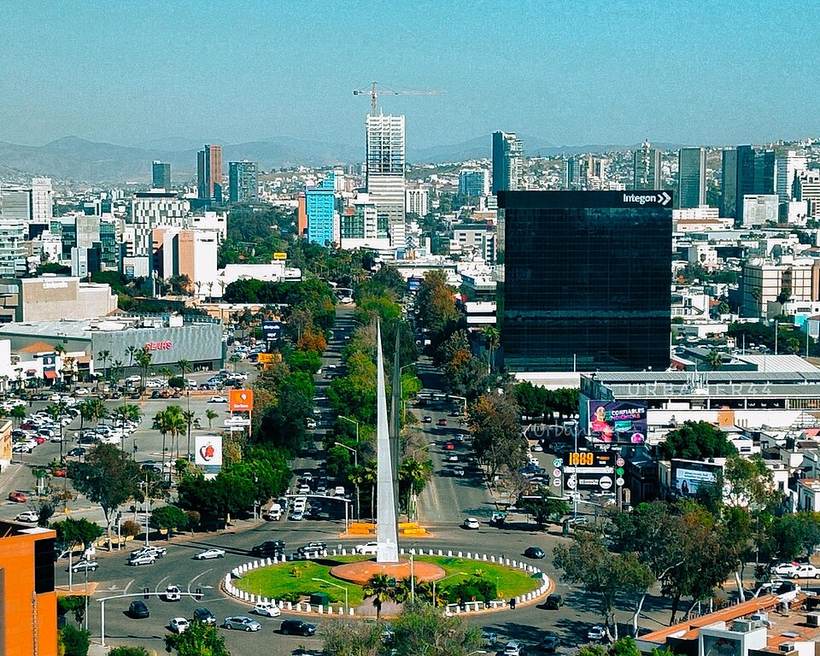Panoramica Paseo Del Rio