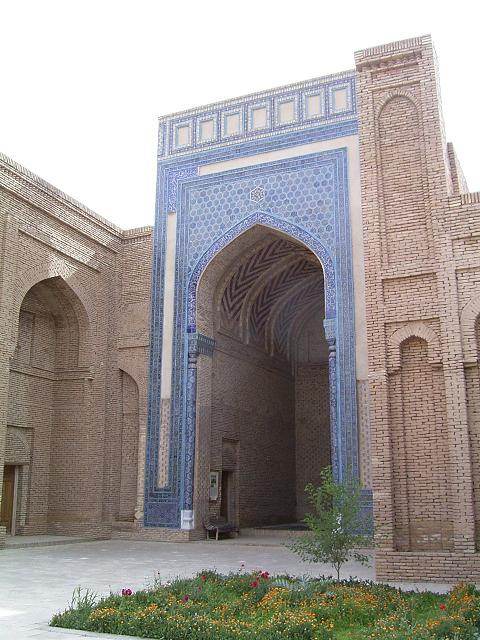 Termez Sultan-Saodat