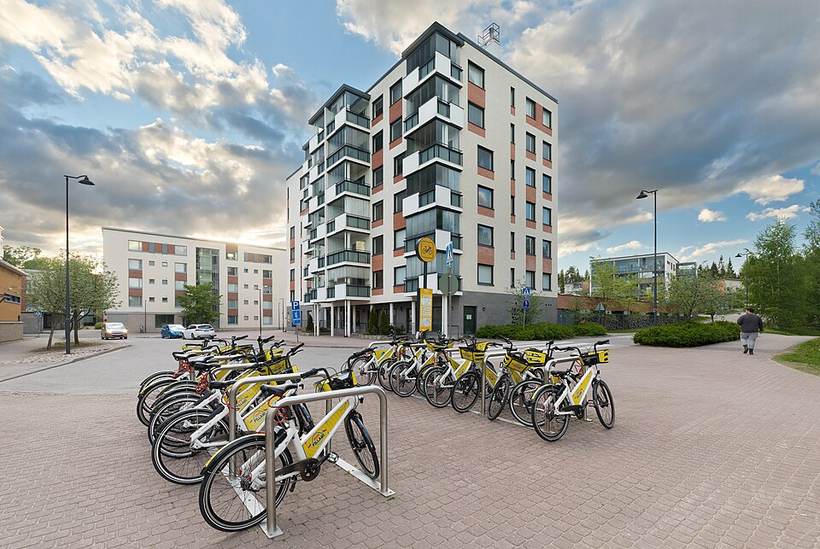 Alepa bicycles at Ulrikankuja in Asola, Vantaa, Finland, 2021 May