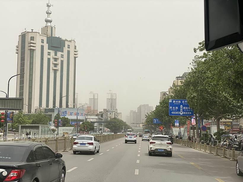 Skyline of Xianyang (in sandstorm), April 28 2023
