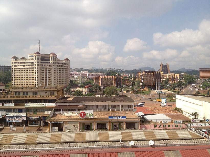 Yaoundé view from central market (2014)