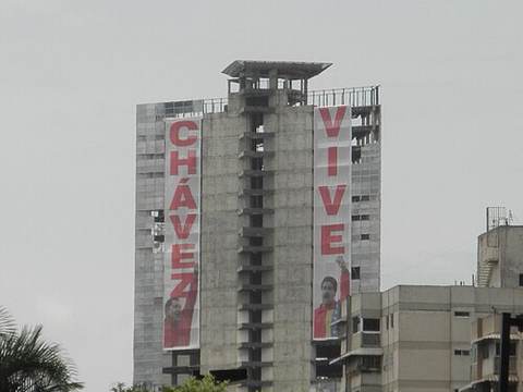 Confinanzas Financial Center