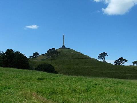 Maungakiekie / One Tree Hill