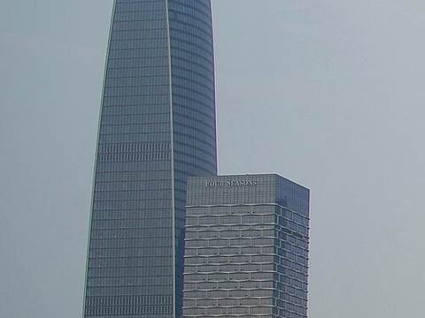 Tianjin Modern City Office Tower