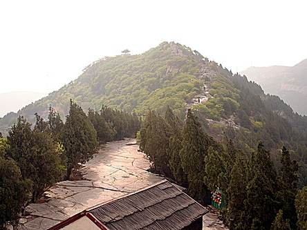 Thousand Buddha Mountain
