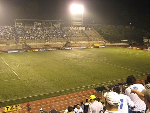 Estadio Cementos Progreso