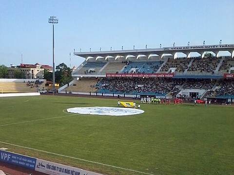 Lạch Tray Stadium