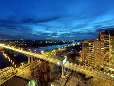 Voroshilovsky Bridge