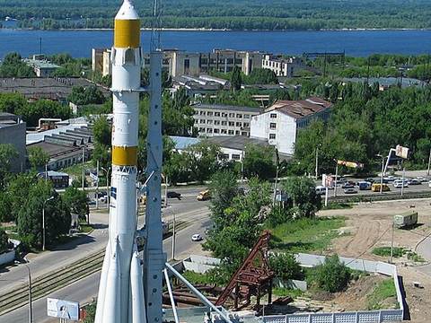 Soyuz carrier rocket monument