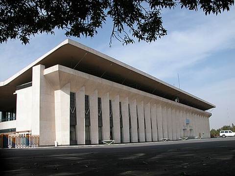 Tabriz railway station