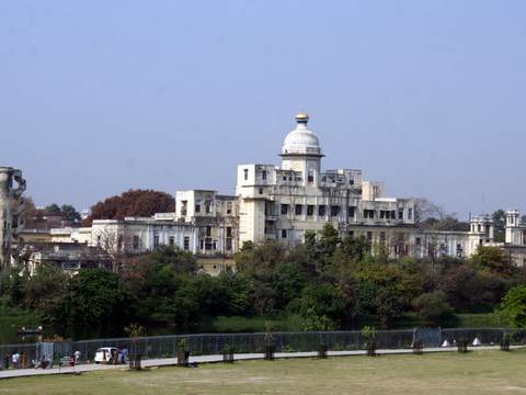 Chattar Manzil