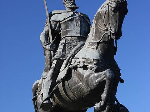 Skanderbeg Monument