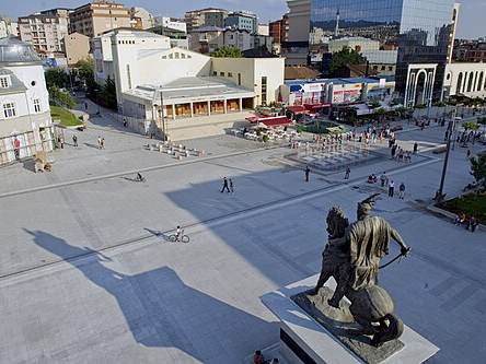 Skanderbeg Square, Pristina