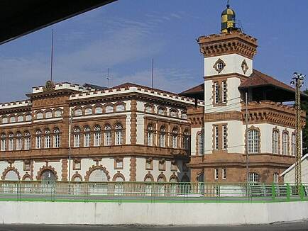 Customs building